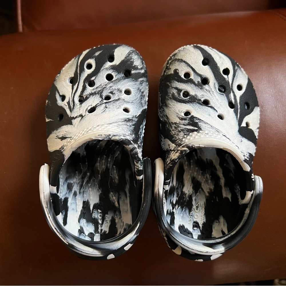 Baby crocs